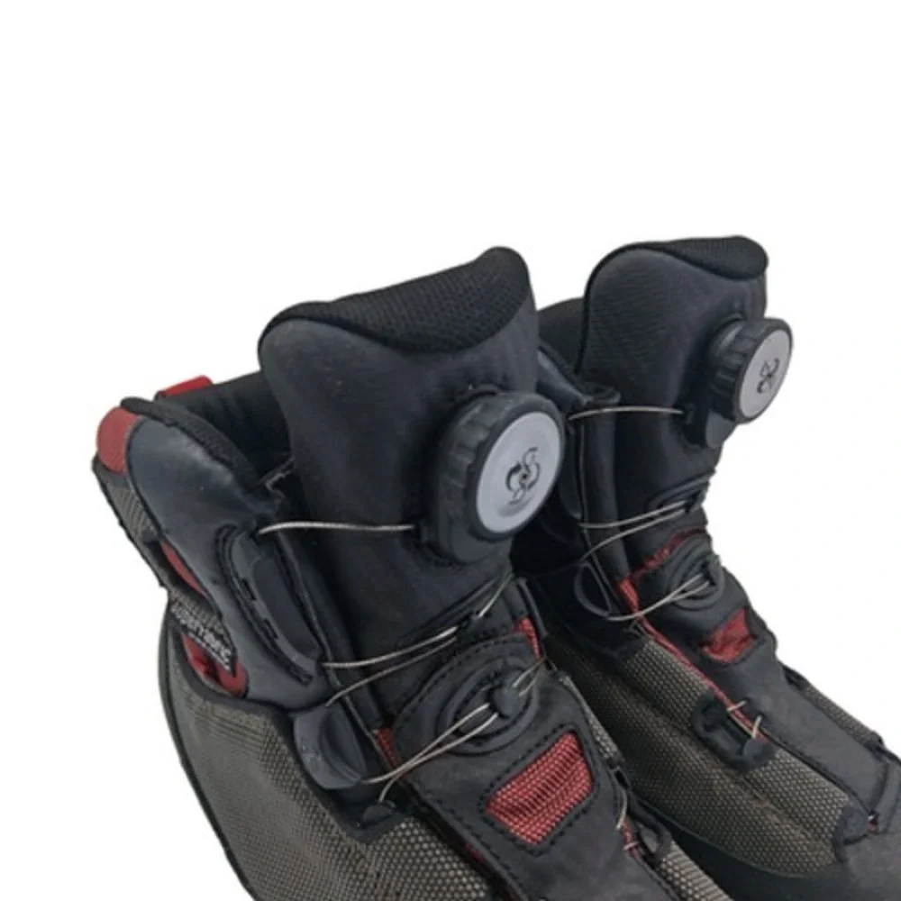 Vasque Mountain Boots Mens Size 9 Gray Leather Vibram Waterproof Hiking Ankle